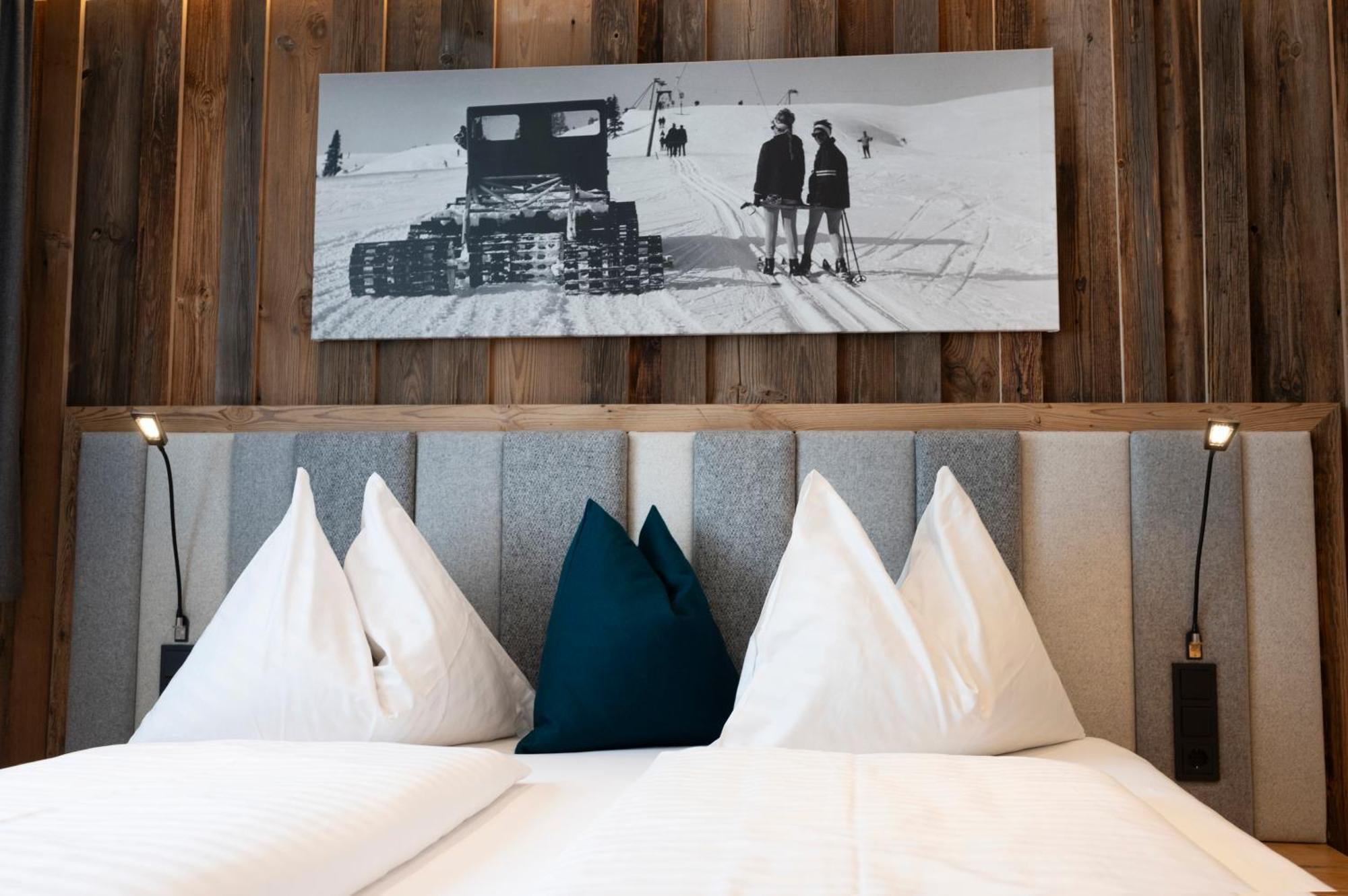 Austria Alpinhotel Ski In Ski Out An Der Edelweissbahn Obertauern Exterior photo